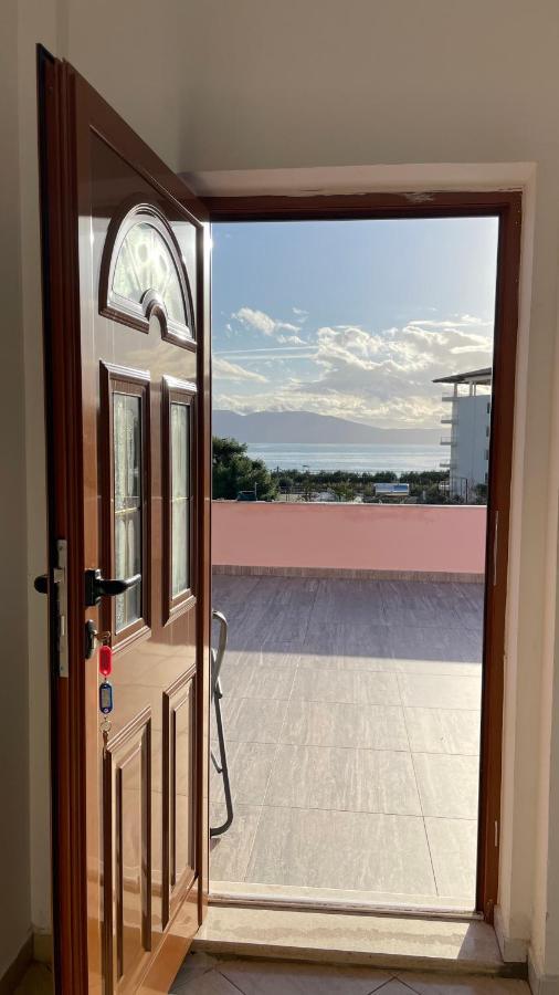 Vila Osmenaj Rent Room Or Apartment Вльора Екстер'єр фото