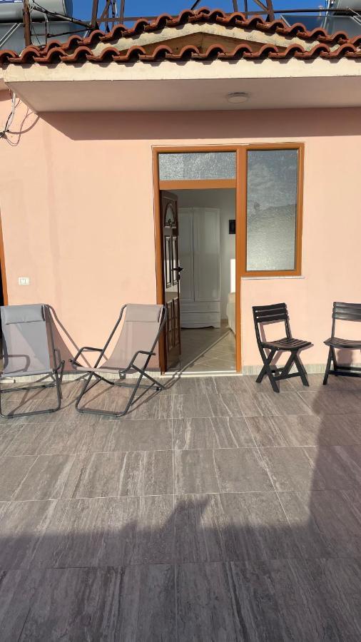 Vila Osmenaj Rent Room Or Apartment Вльора Екстер'єр фото