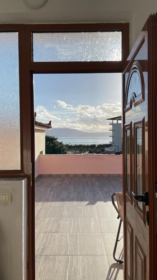 Vila Osmenaj Rent Room Or Apartment Вльора Екстер'єр фото