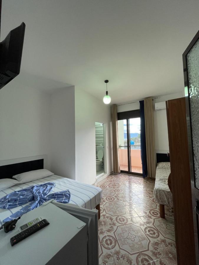 Vila Osmenaj Rent Room Or Apartment Вльора Екстер'єр фото