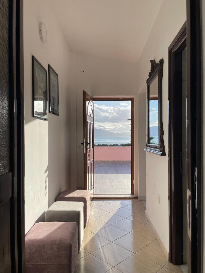 Vila Osmenaj Rent Room Or Apartment Вльора Екстер'єр фото